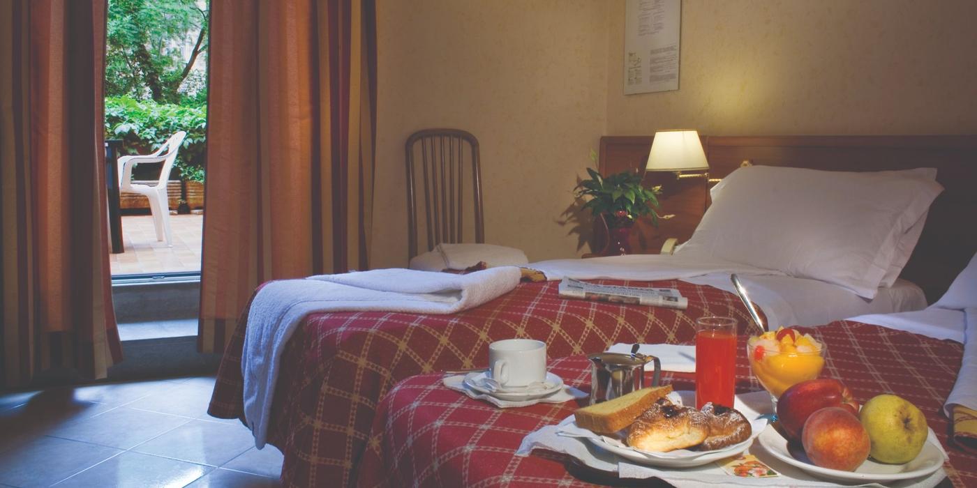 Habitación Doble Standard Habitación Doble Standard 6 Hotel Delle Muse Roma Italia